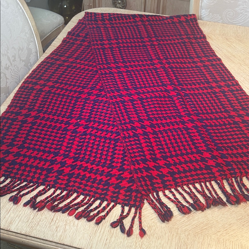 Lands’ End Red & Blue Houndstooth Scarf  NWT